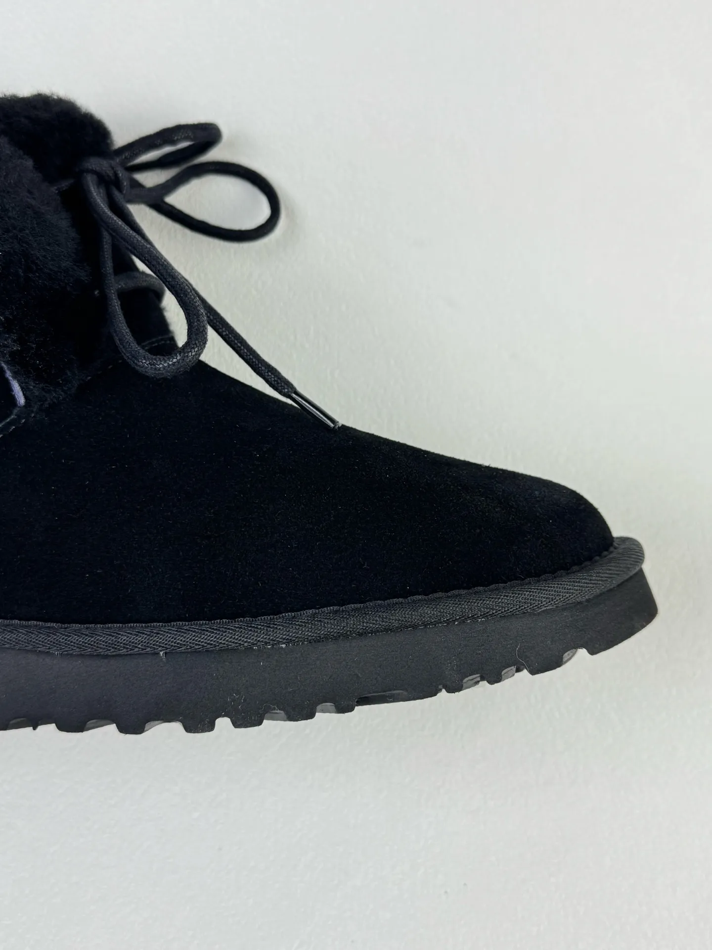 The top version in Guangzhou has arrived. Local 💰600 UGG Classic Novelty comfortable and fashionable snow boots for women have arrived 35-40